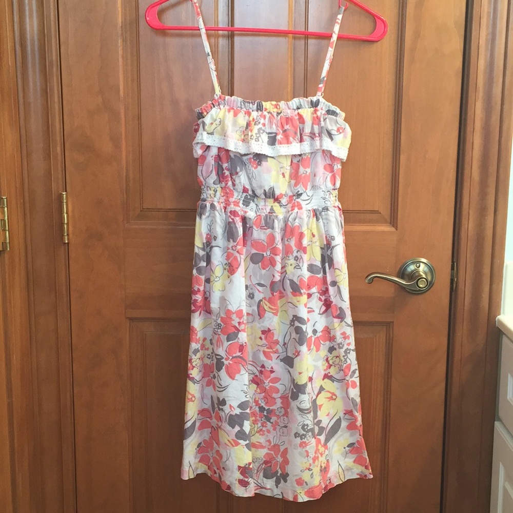 Sleeveless floral dress